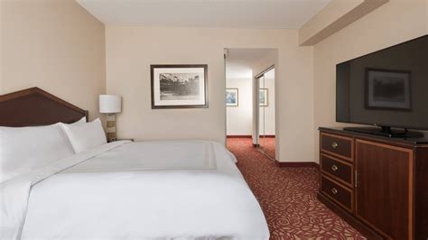 Hotel near CMH Airport in Columbus, Ohio | Columbus Airport Marriott