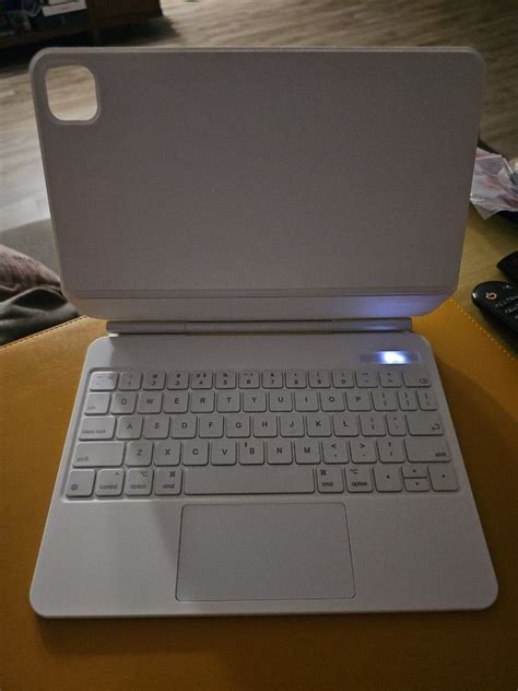 Magic Keyboard (IPad Air/iPad Pro 11) White 1 TB, Mobile Phones ...