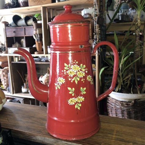 Ancienne Cafeti Re En T Le Maill E Rouge D Cor Floral En Relief