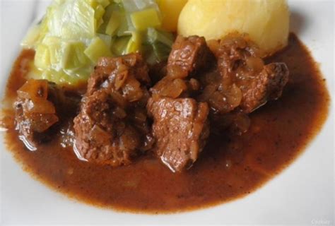 Zwiebelgulasch Vom Rind Rezept Mit Bild Kochbar De