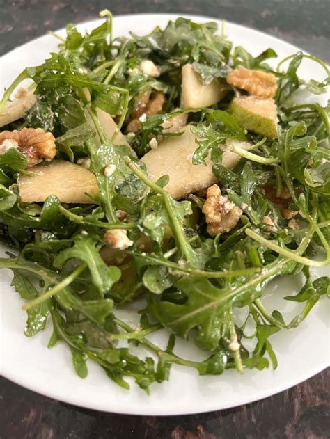 Arugula Pear And Goat Cheese Salad Melanie Cooks