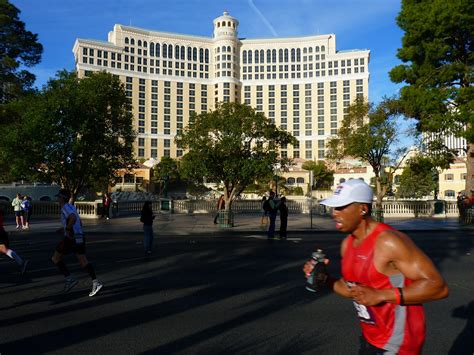 VegasImages: Las Vegas Marathon On The Strip