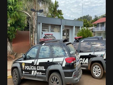 Barra Do Guarita Pol Cia Civil Prende Investigado Que Encontrava Se Na