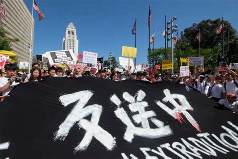 香港デモに関して中国側が異例の会見をしたのは、誰に対しての明言なのでしょうか？ Quora