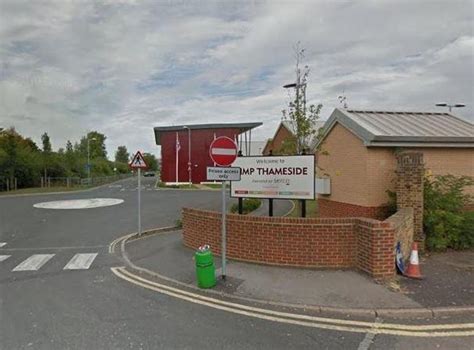 Prisoner dies after throat slashed in privately-run Thameside jail ...