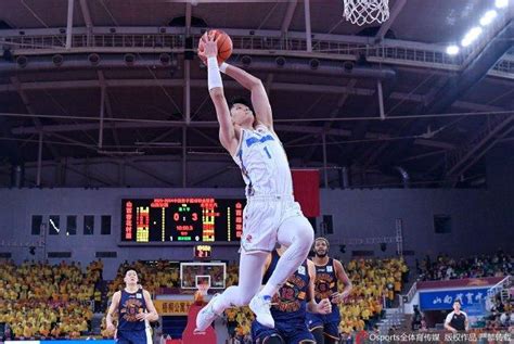 曾凡博16分原帅空砍29分 北京力克山西四连胜 Cba 新浪竞技风暴 新浪网