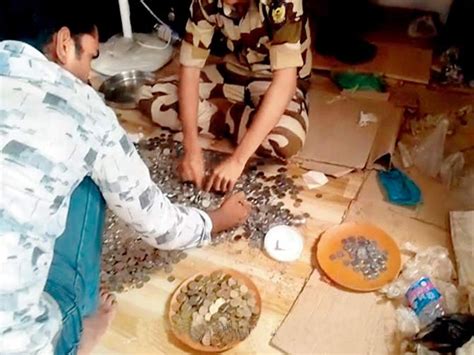 Mumbai Beggar Passes Away, Police Find Over 10 Lakh Savings Including Coins Worth ₹1.5 Lakh