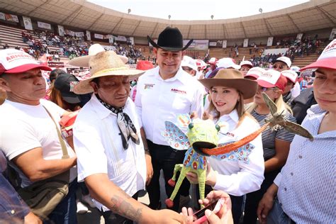 Paneles Solares Poblanos Para Las Seis Mil Sociedades De Pozo Que Hay