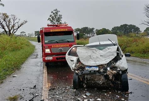 Três Pessoas Morrem Em Acidente Na Br 452 Em Perdizes Triângulo