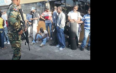 Apresan Más De 100 Haitianos Ilegales Y Ocupan Armas Y Drogas Colonia Noticias