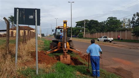 Saae Barretos Realiza Reparo De Rede De Gua Na Avenida Loja Ma Nica