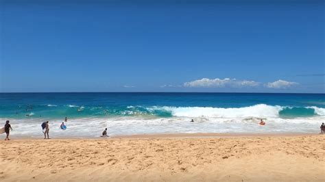 Beautiful Beaches In Hawaii That Are Too Dangerous For Swimming