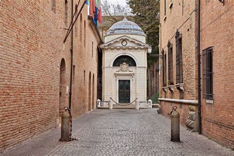 Ravenna Emilia Romagna Itália O Antigo Túmulo De Dante Alighieri O