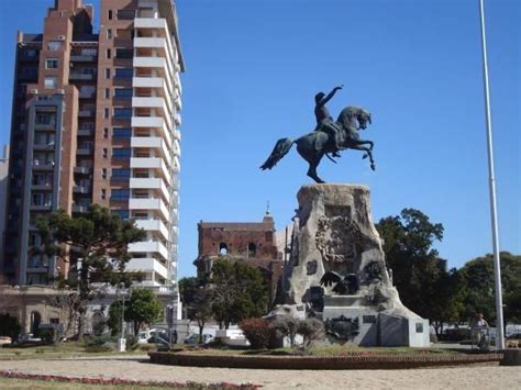 Monumento a San Martín en Santa Fé San martin Jose francisco de san