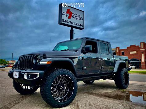 2021 Jeep Gladiator With 22x12 44 Tis 544bm And 35125r22 Nitto Ridge