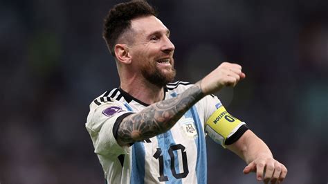 Real Betis’ Star Defender Explains Why Messi Represents 2022 World Cup Squad, Argentina Fans