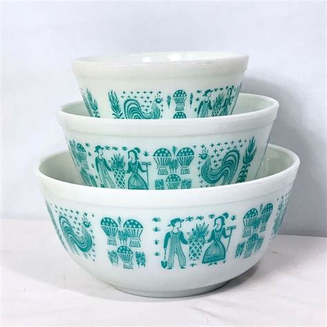 Pyrex Butterprint Nesting Mixing Bowls Set Of Pyrex