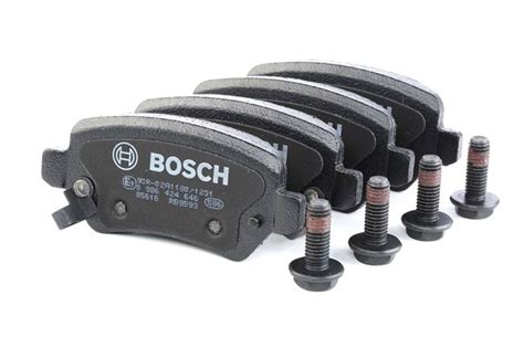 BOSCH 0 986 424 646 Juego De Pastillas De Freno Low Metallic Con