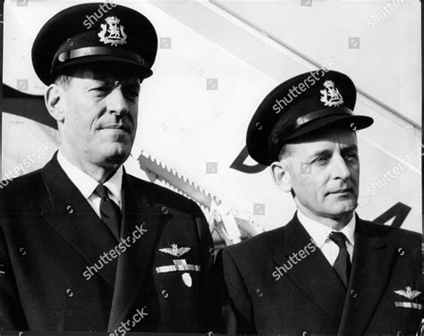 Pilots Boac 707 Queens Flight Showing Editorial Stock Photo Stock