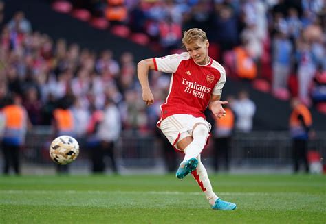 Fc Arsenal Kann Mit Degaard Gegen Bayern Planen Fussballdaten