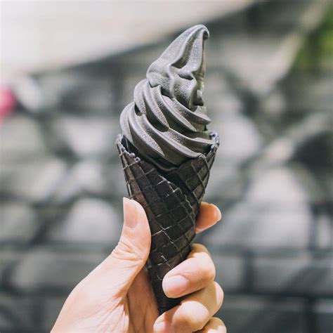 Activated Charcoal Ice Cream Recipe - Ricomoren