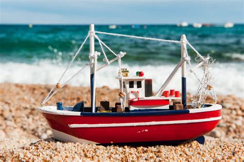 Guide Complet Pour Construire Un Bateau En Bois Miniature Devenir