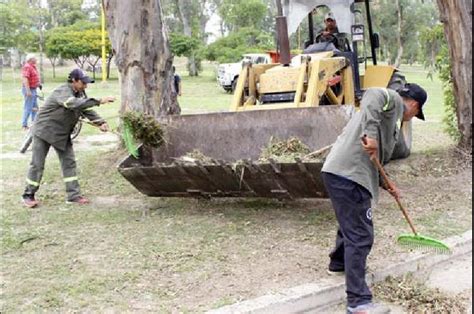 Desmalezamiento Y Limpieza General En El Parque Aguirre Cuadrillas De