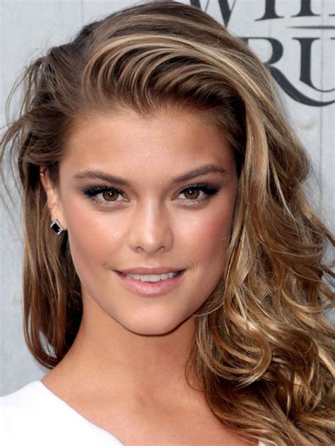 Guys Choice Awards 2014 The Must See Beauty Looks Nina Agdal Hair