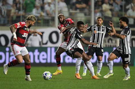 Melhores momentos Flamengo 2x1 Atlético MG Brasileirão