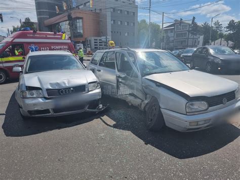 Ultima Ora Local Accident Intre Doua Masini Conduse De Soferite