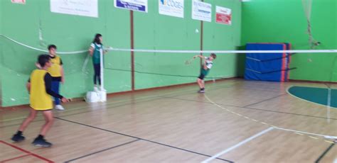 Unss Apr S Une Re Journ E De Rencontre De Badminton D But Du