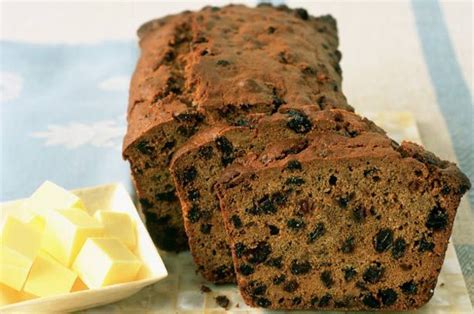 Moira Youngs Tea Loaf Cake Dessert Recipes Goodtoknow