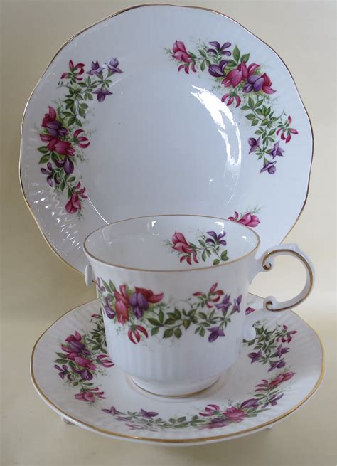 Queen's china trio - VINTAGE TREASURE