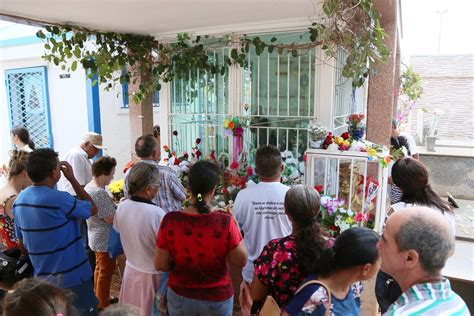 Túmulos de Chico Xavier e do taxista Alfeu de Souza são os mais