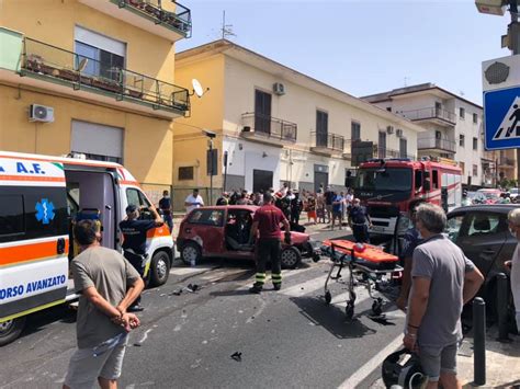 Ultim Ora Incidente In Via Solfatara Pozzuoli News