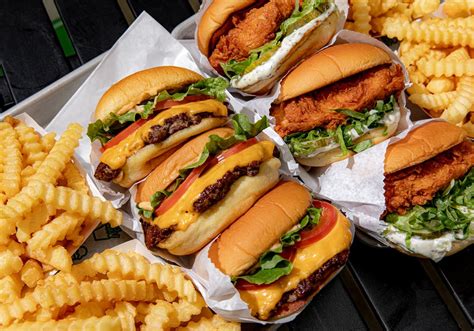 Pittsburghs First Shake Shack Sets An Opening Date For Strip District