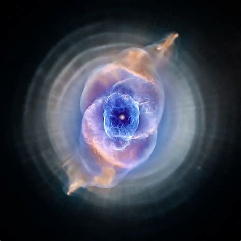 Cats Eye Nebula The Stars And Planets Telescópio Espacial Hubble Espaço E Astronomia Nebulosa