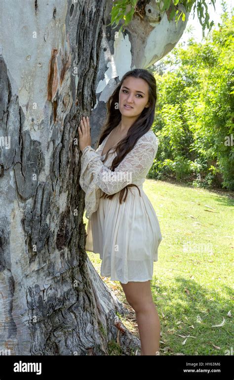 Jeune Fille De 18 Ans Banque De Photographies Et Dimages à Haute