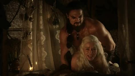 Nackte Emilia Clarke Khaleesis Titten In Game Of Thrones Sex Compilation