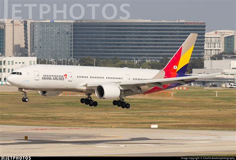 hl boeing  eer asiana airlines charlie