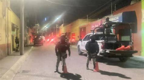 Ola de violencia en Guanajuato Dos policías asesinados y una familia