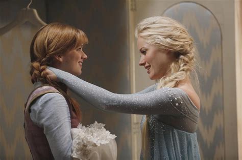 Elsa And Anna In Once Upon A Time Frozen Photo 37549965 Fanpop