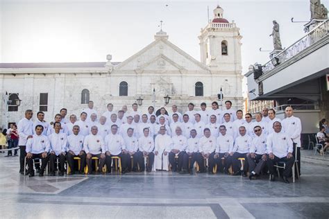 Ministers Of Holy Communion Basilica Minore Del Sto Ni O De Cebu