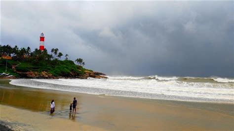 kovalam-lighthouse-beach-storm-kerala-india | Kali Travel