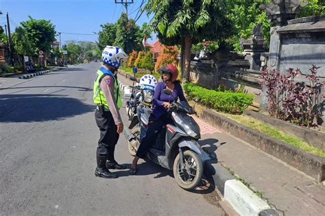 Operasi Zebra Agung Polres Karangasem Pelanggar Lalu Lintas