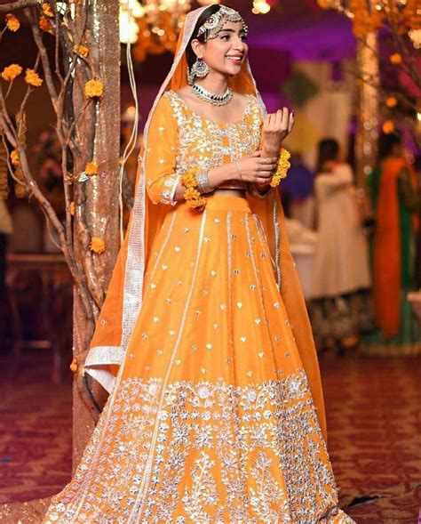 Saboor Aly Desi Wedding Dresses Pakistani Mehndi Dress Pakistani