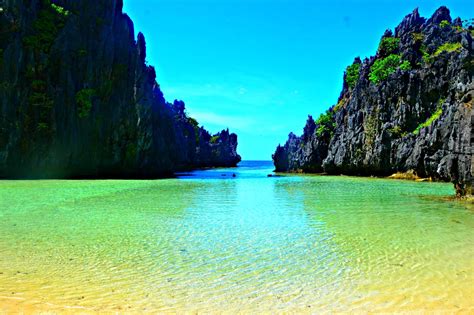 Palawan: Hidden Beach