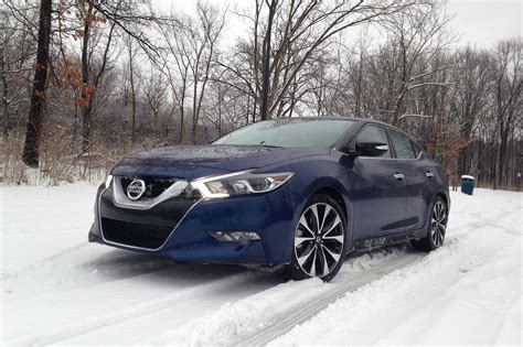 2016 Nissan Maxima SR A Boulevard Cruiser That Eats Up Miles