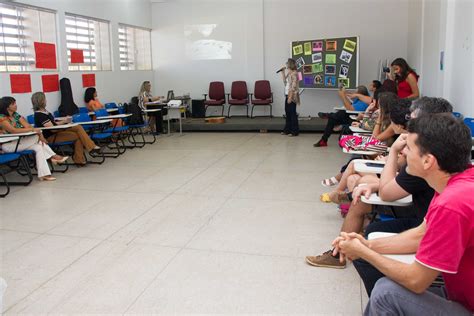 Unitins Curso de Espanhol Básico I forma nova turma