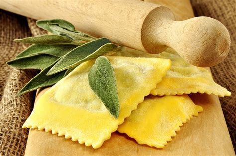 I Tortelli Di Patate Come Prepararli In Modo Semplice Romagna A Tavola